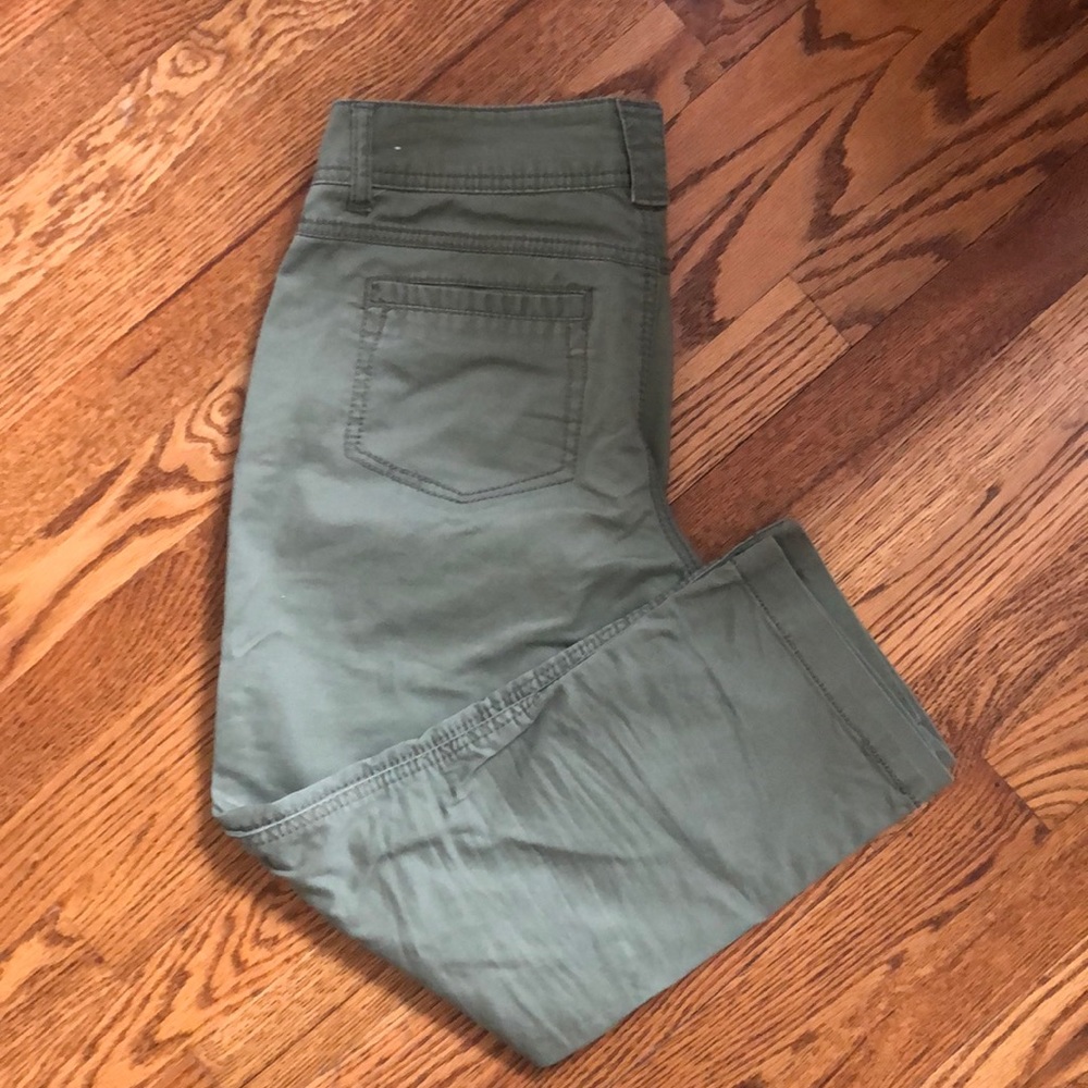 Maurices Cargo Capris Olive Green